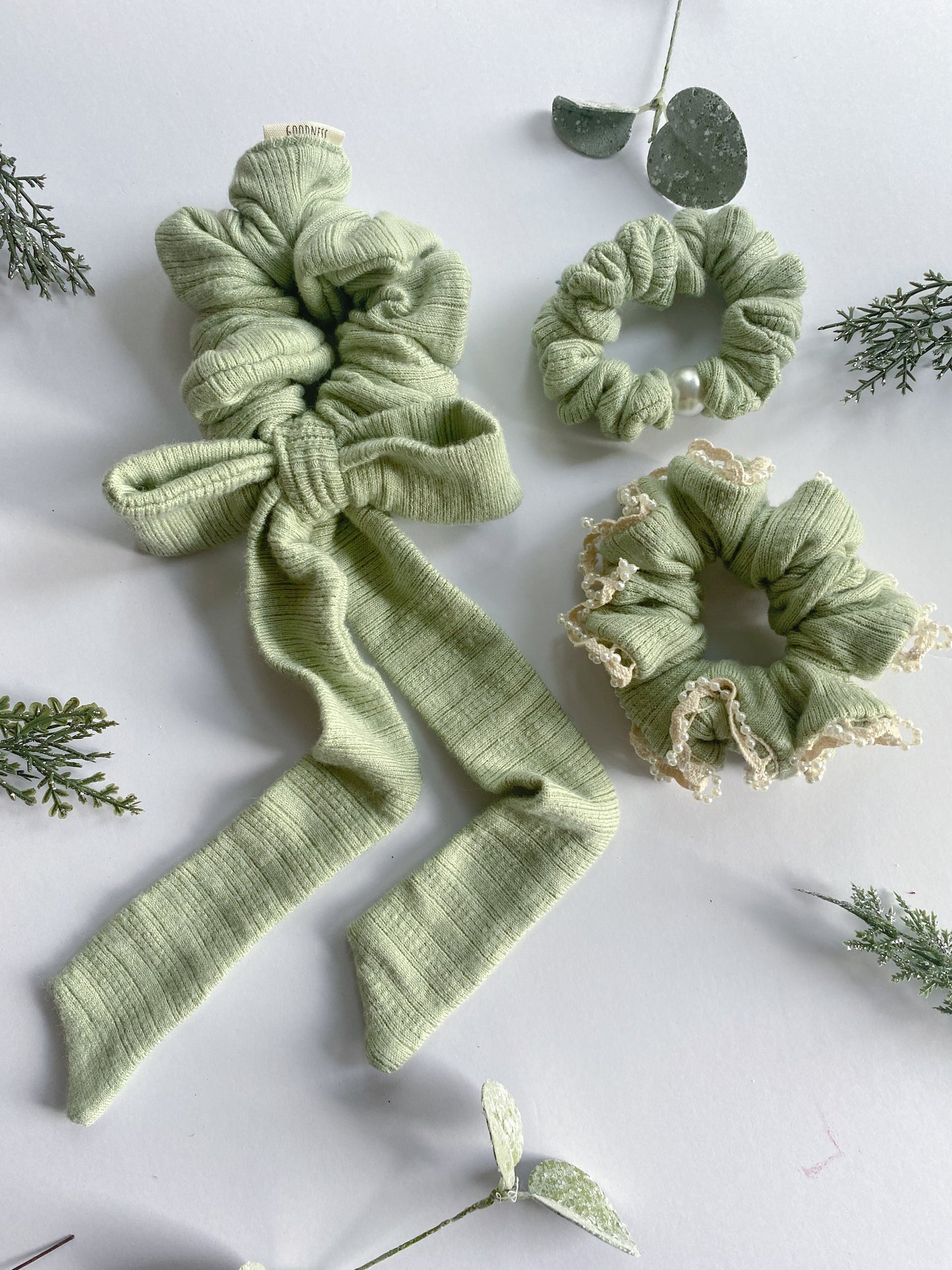 Light Green Pearl and Lace Trim Scrunchie